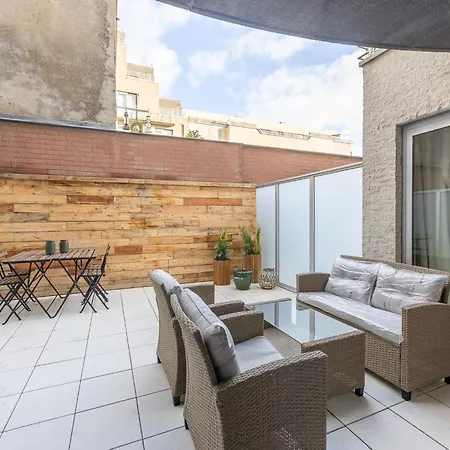 Ground-floor Apartment, Cleaning Included אוסטנדה