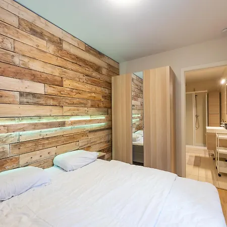 Ground-floor Apartment, Cleaning Included דירה אוסטנדה